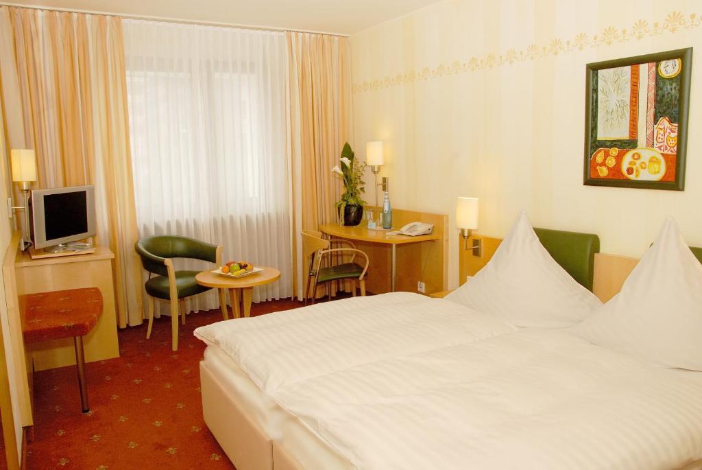 Hotel Graf Offenbach-sur-le-Main Chambre photo